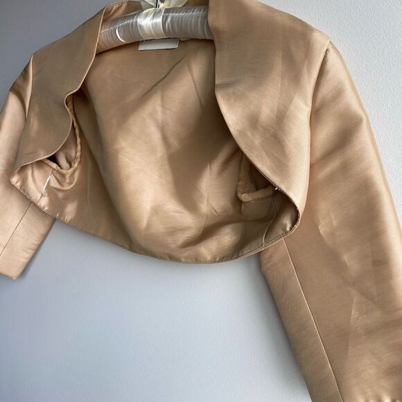 By Light‎ In The Box Cropped Jacket - Picture 3 of 6